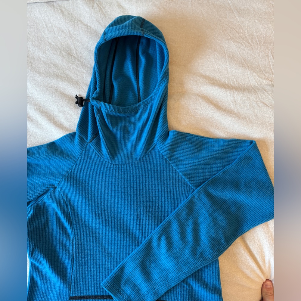 Melanzana 
women's outdoor dress hoody
Blue - Small